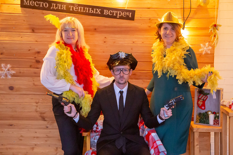 Новогоднее украшение зала для корпоратива в Volgograd